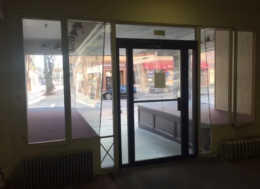 Pop Up Store for the Holiday